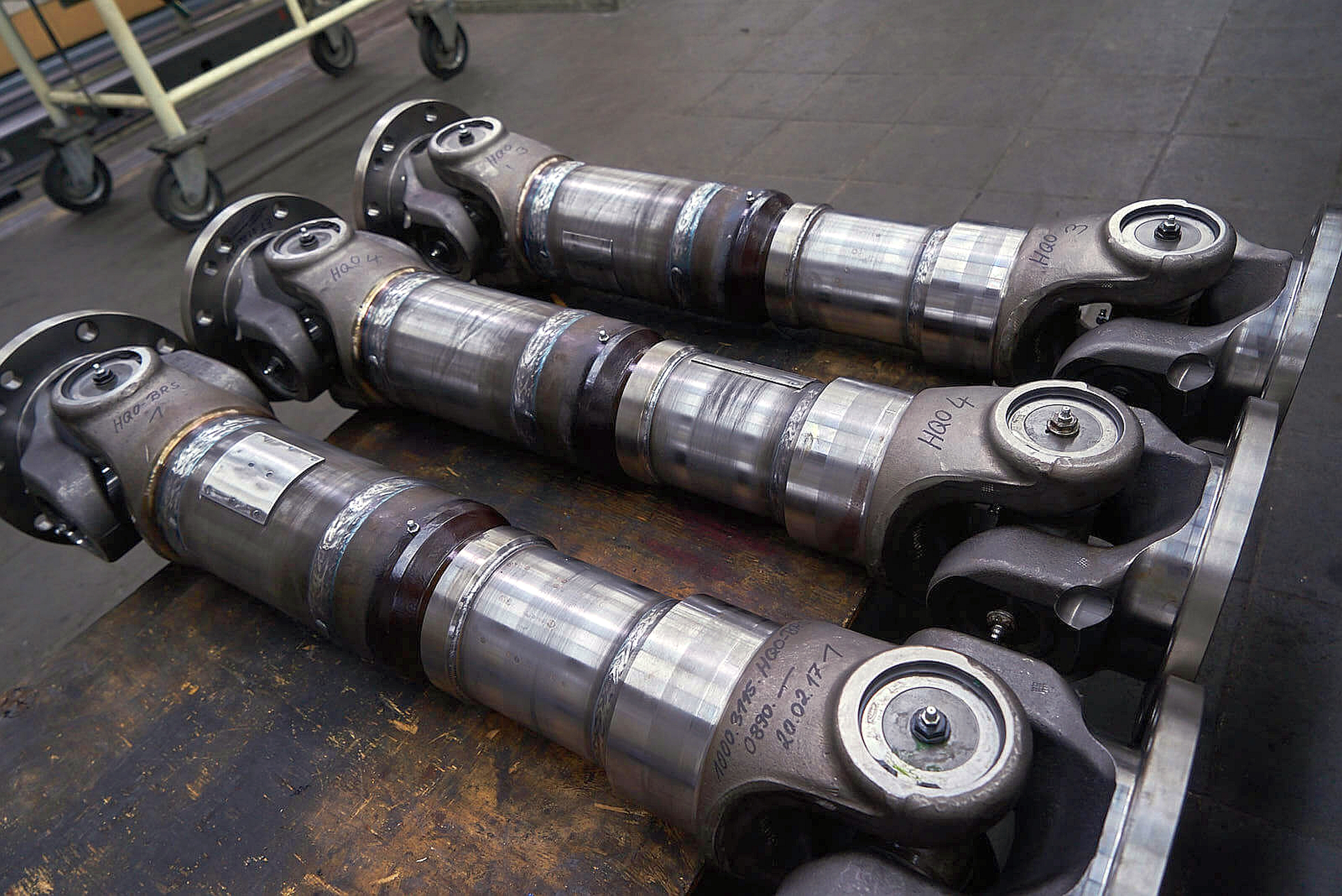 Large drive shafts Large drive shafts