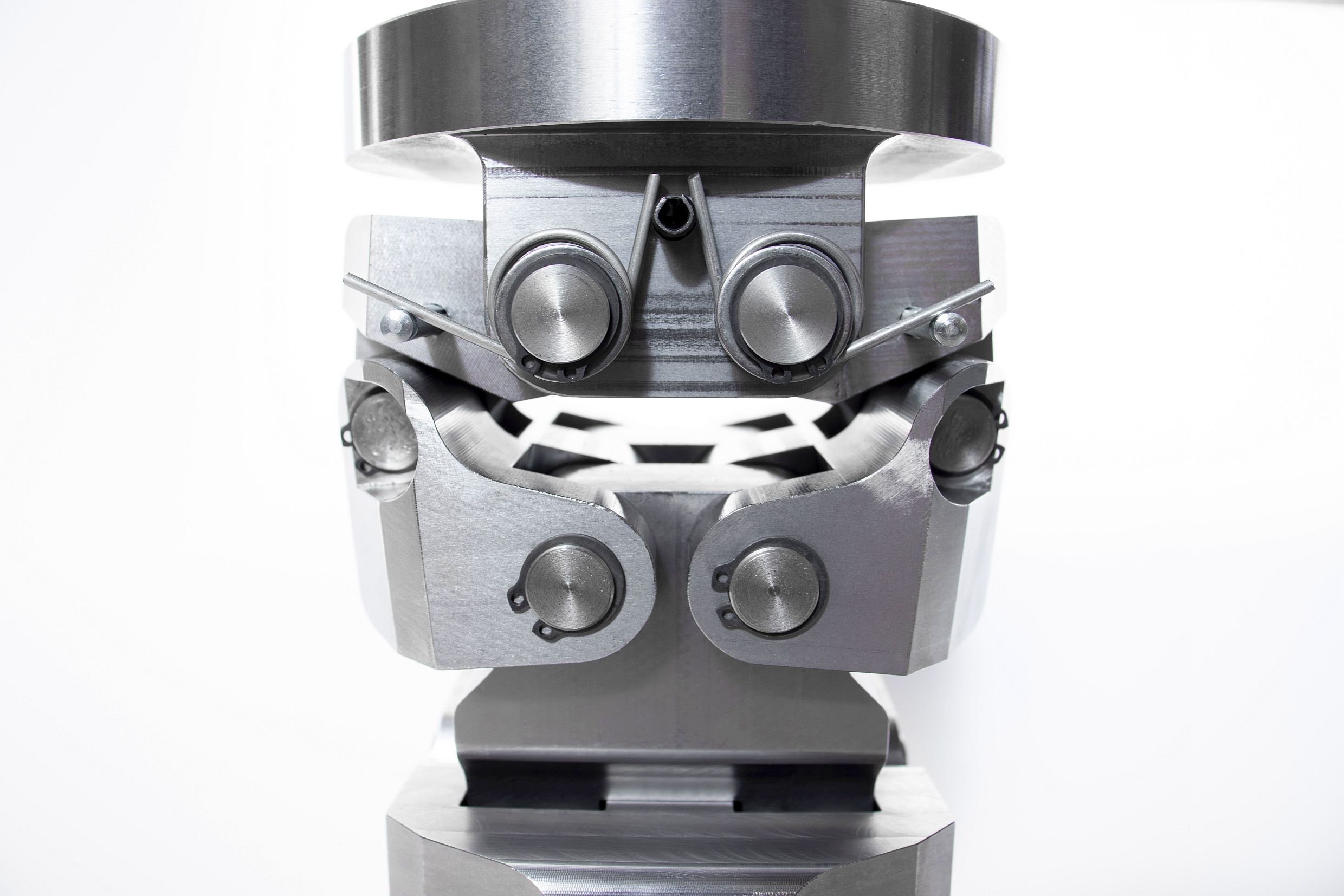 hinged joint coupling from RINGSPANN